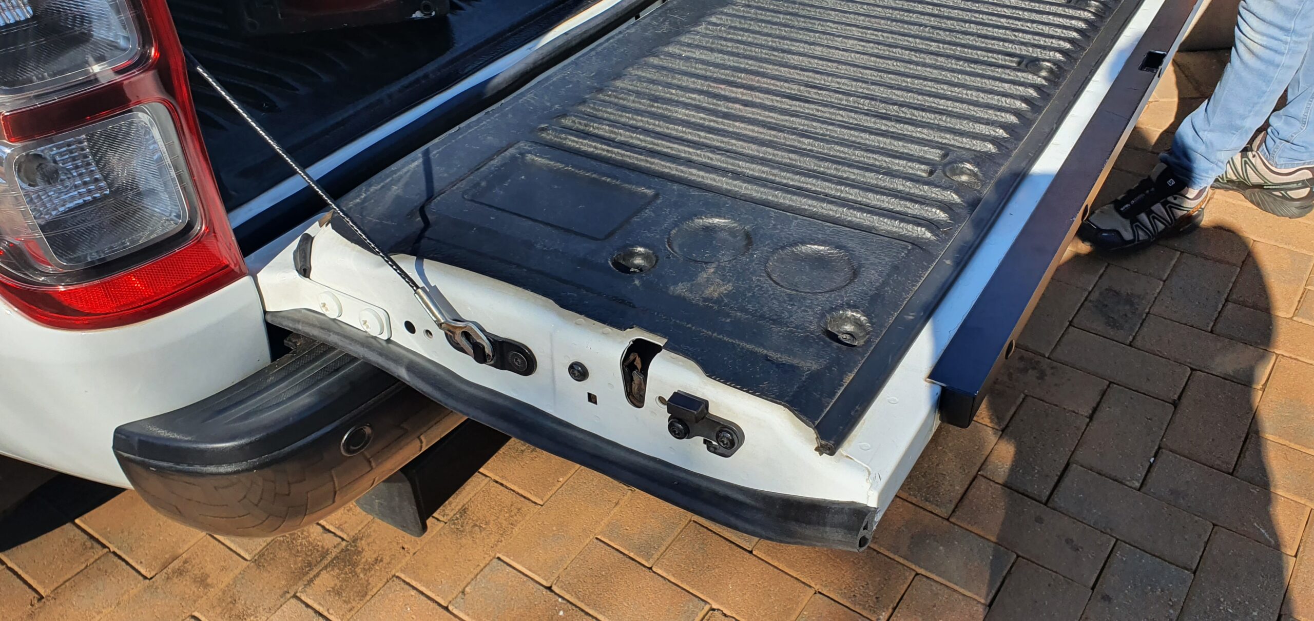 Tailgate Dust Seal Kit Auto Tech Systems