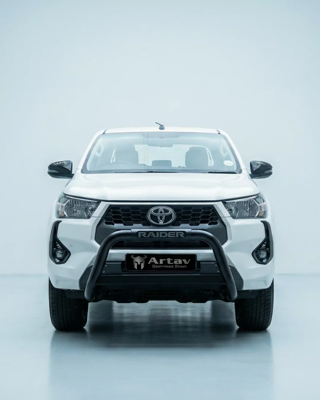 Artav Toyota Hilux RAIDER Honeycomb Nudge Bar